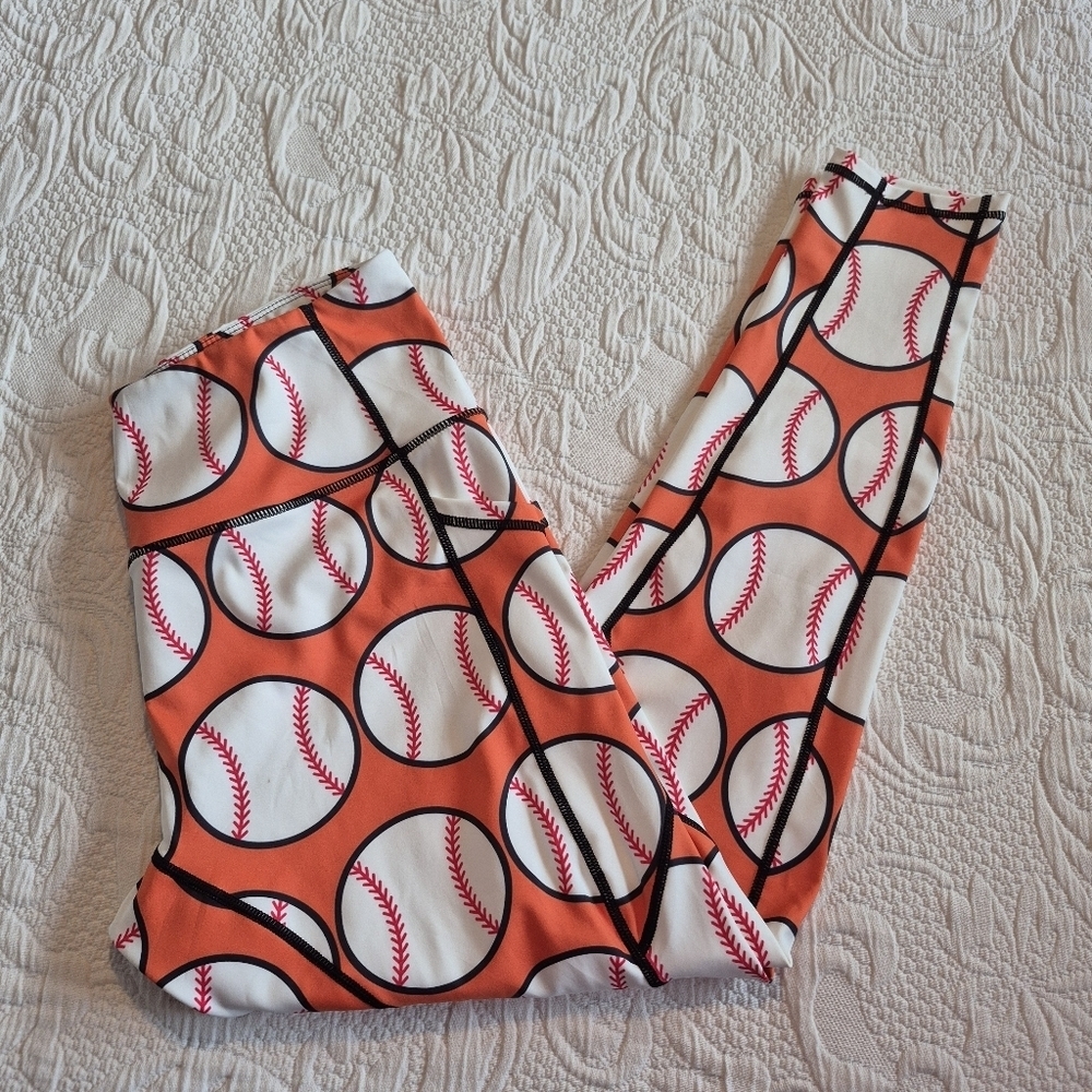 Women's size Large full length baseball design pants, side pockets VGUC